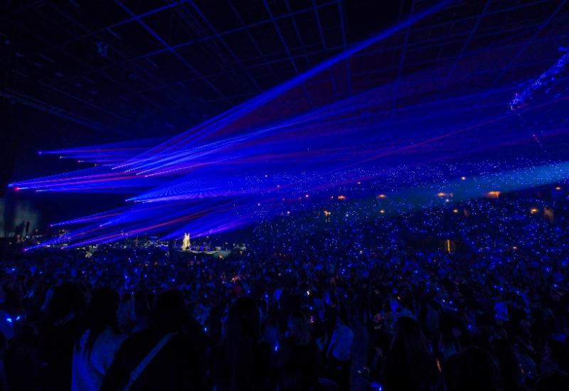 Arena u Zagrebu - Lepa Brena i drugu večer zaredom držala Zagreb na nogama:  